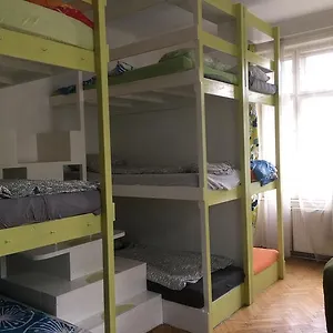 Chichilli Hostel Wien