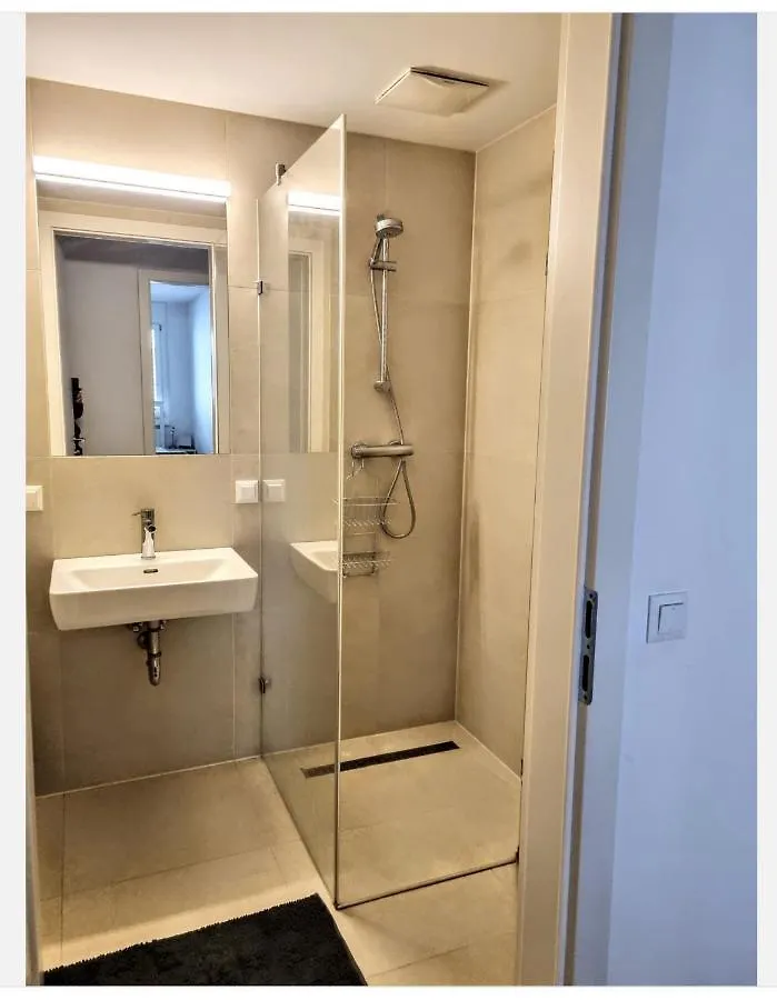 Rooms In Luxury Apartment, Central Vienna Near Hauptbahnhof 0*,  Oostenrijk